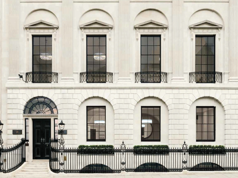 21 St James's Square